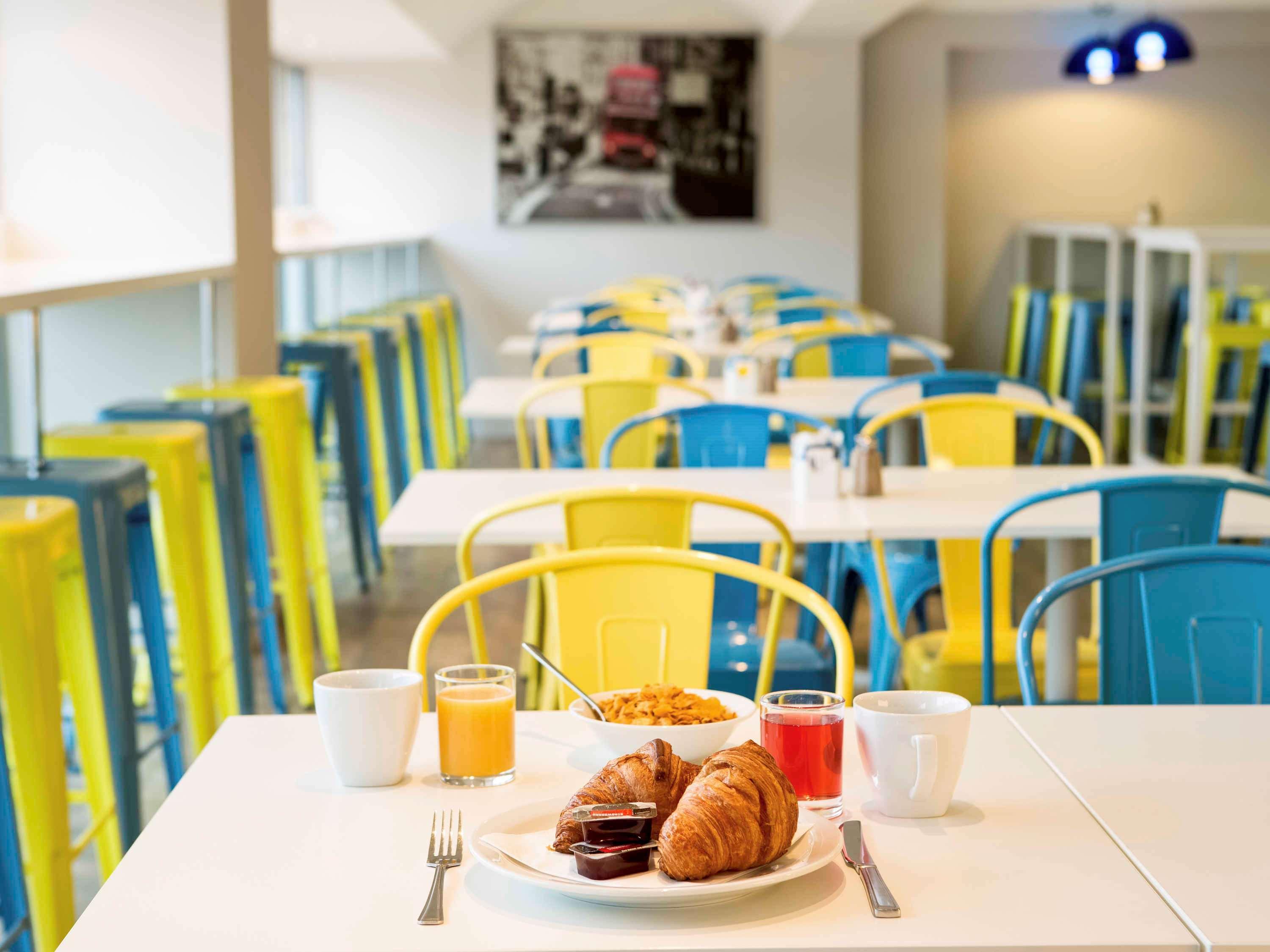 Ibis Styles London Excel Hotel Exterior photo