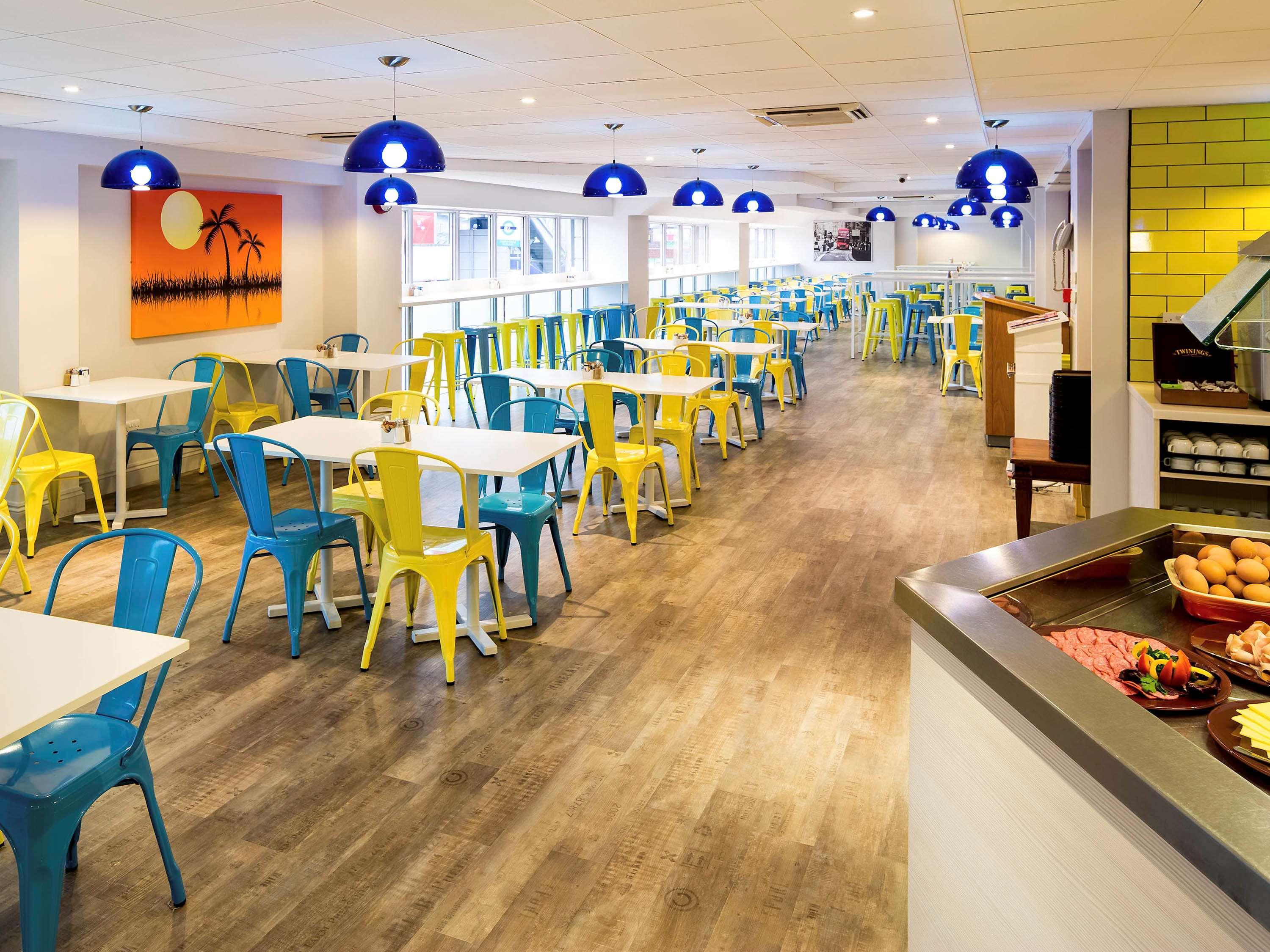 Ibis Styles London Excel Hotel Exterior photo