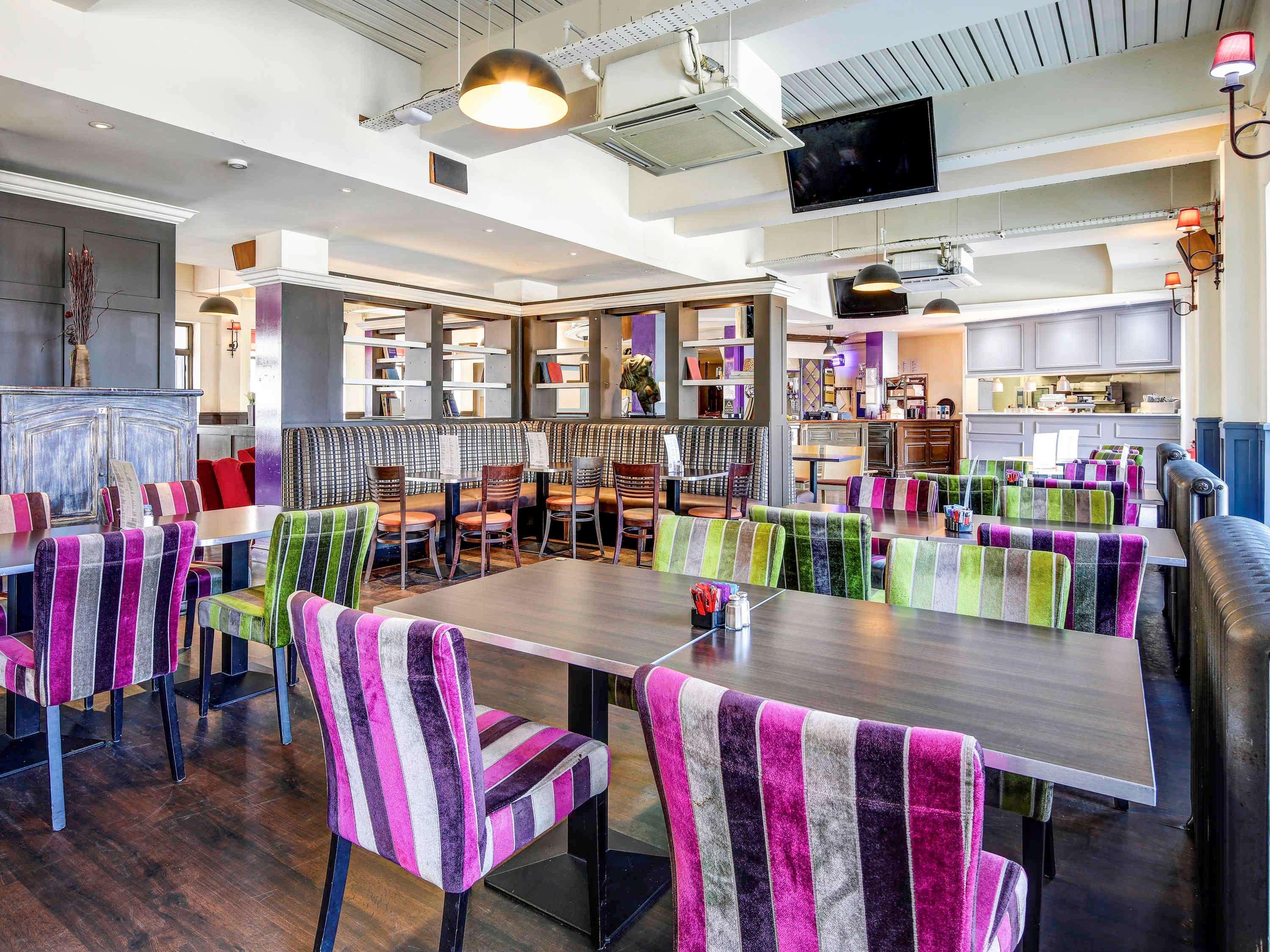 Ibis Styles London Excel Hotel Exterior photo