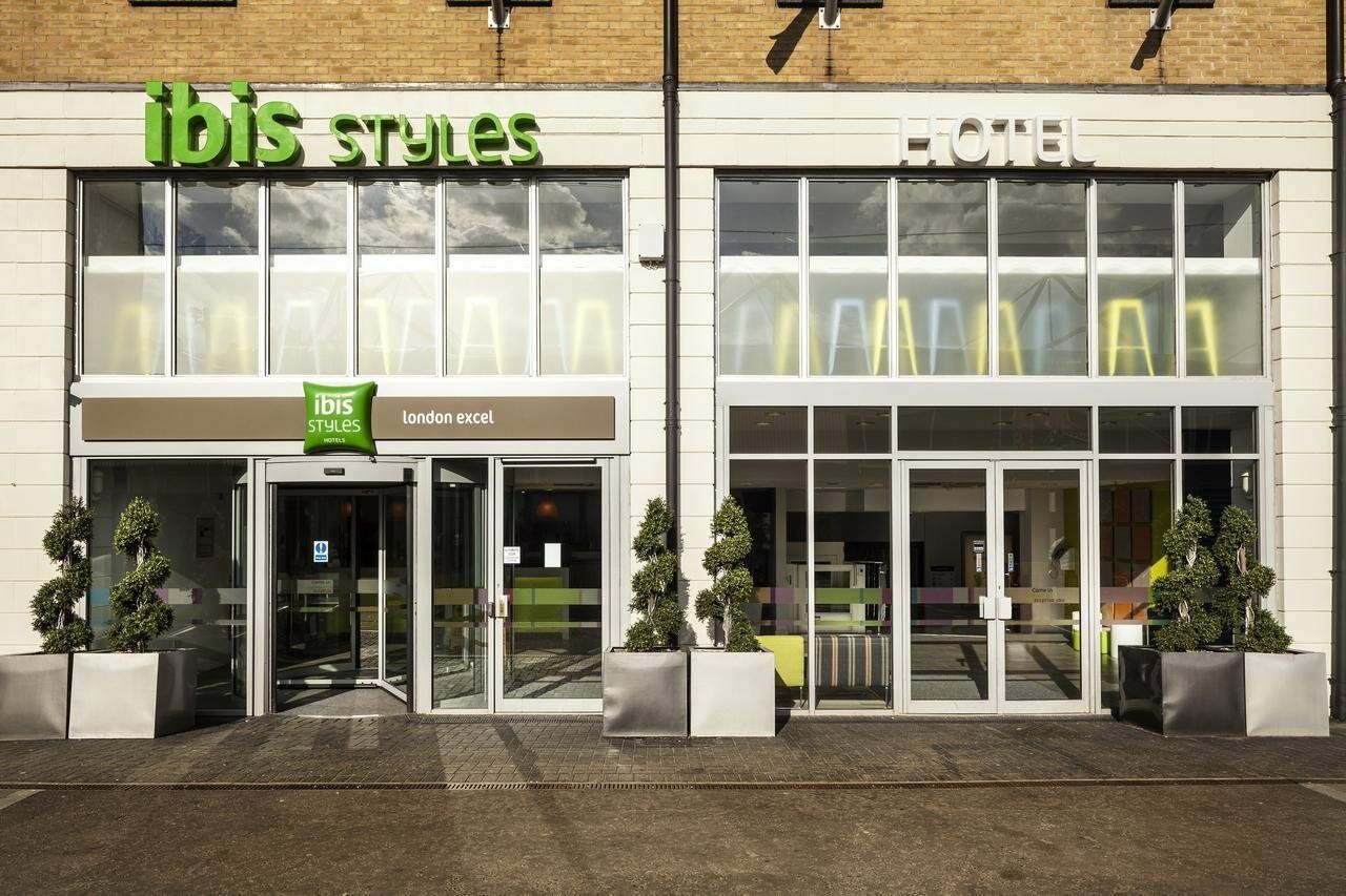 Ibis Styles London Excel Hotel Exterior photo