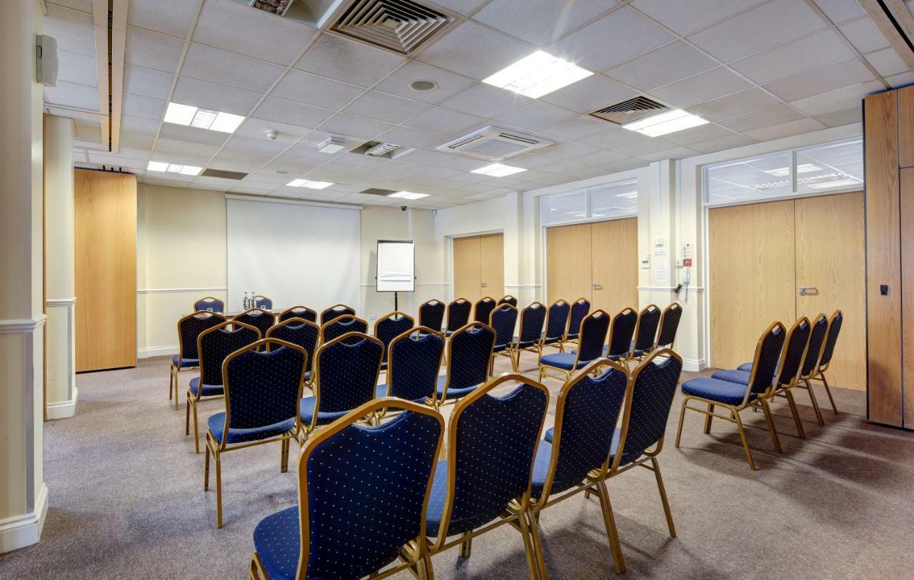 Ibis Styles London Excel Hotel Exterior photo